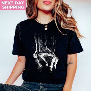 Body Falling From Sky Vintage 90s Graphic T-Shirt